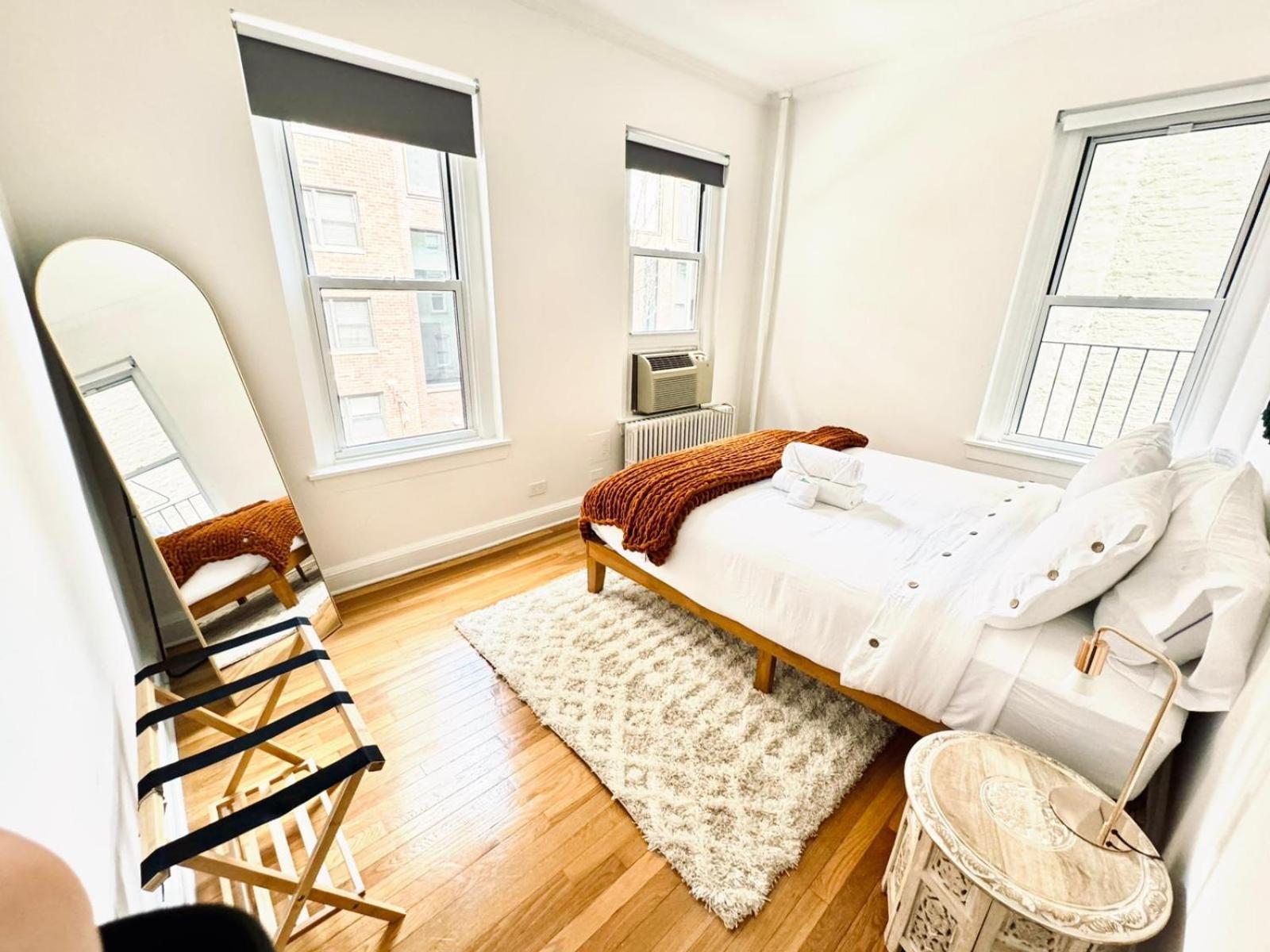 Upper East Side 2 Bedrooms Gem *